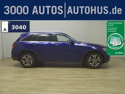 Używany Mercedes GLC220 194 KM (142 kW) 2021 Niebieski SUV