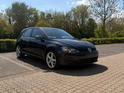 Second-hand VW Golf VII Comfortline 150 CP (110 kW) 2013 Negru Berlinǎ