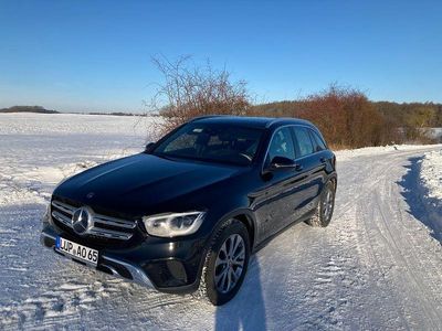 Schwarz Gebraucht 2020 Mercedes 200 SUV | 29.900 €