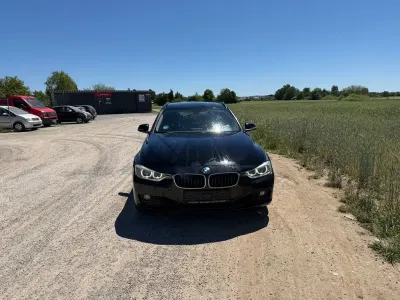 Gebraucht BMW 325 Sport Line 218 PS (160 kW) 2013 Schwarz Kombi
