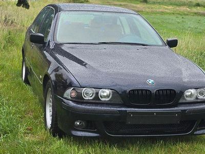 BMW 523