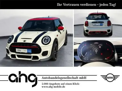 Gebraucht Mini John Cooper Works 231 PS (169 kW) 2021 Weiß Kleinwagen