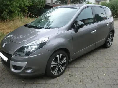 Gebraucht Renault Scénic III Bose Edition 131 PS (96 kW) 2011 Grau Van / Kleinbus
