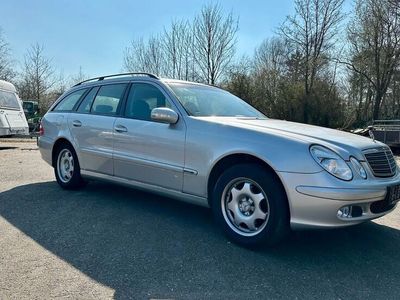 Mercedes E200