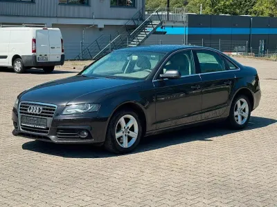 Gebraucht Audi A4 Ambiente 143 PS (105 kW) 2010 Grau Limousine