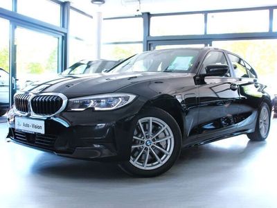BMW 330e