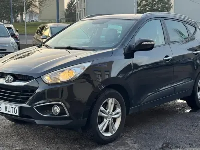 Gebraucht Hyundai ix35 Premium 136 PS (100 kW) 2013 Schwarz SUV