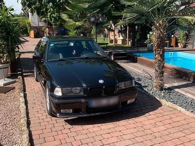 BMW 323 Compact
