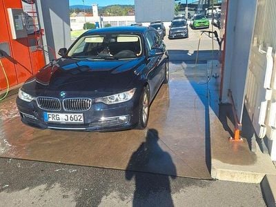 Gebraucht BMW 320 Luxury Line 184 PS (135 kW) 2013 Blau Kombi
