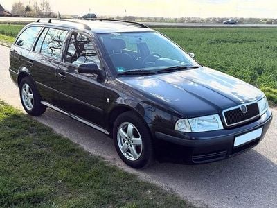 Usata Skoda Octavia Tour 110 CV (80 kW) 2005 Nero Station wagon