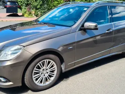 Gebraucht Mercedes E220 170 PS (125 kW) 2009 Braun Limousine