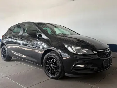 Gebraucht Opel Astra Business 110 PS (80 kW) 2018 Schwarz Limousine