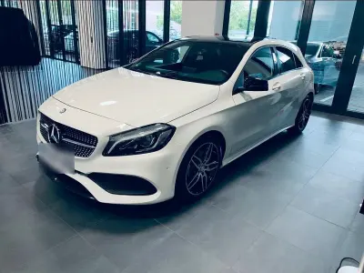 Gebraucht Mercedes A200 AMG line 156 PS (114 kW) 2016 Weiß Limousine