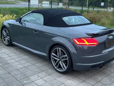 Gebraucht Audi TT 250 PS (183 kW) 2017 Grau Coupé