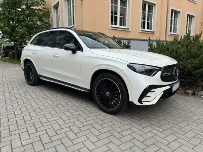 Używany Mercedes GLC200 Advanced 227 KM (166 kW) 2023 Biały SUV