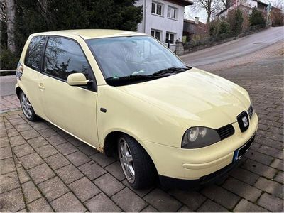 Gelb Gebraucht 2001 Seat Arosa Kleinwagen | 1.300 € (Etwas zu teuer)