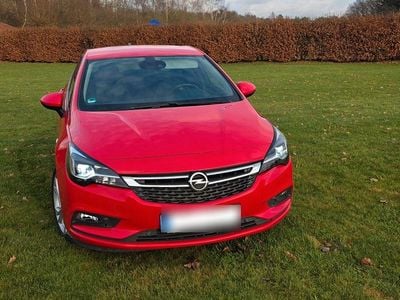Gebraucht Opel Astra Innovation 136 PS (100 kW) 2016 Rot Limousine