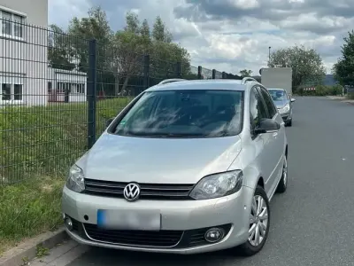Gebraucht VW Golf Plus Cross 105 PS (77 kW) 2011 Silber Limousine