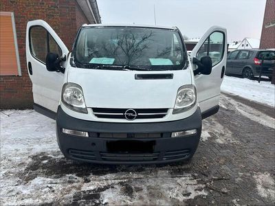 Gebraucht Opel Vivaro 60 PS (44 kW) 2005 Weiß Van / Kleinbus