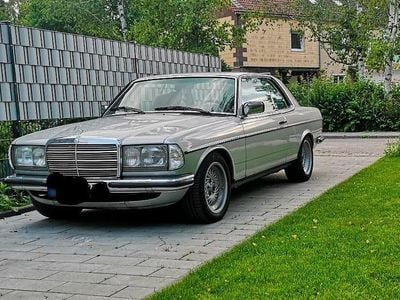 Gebraucht Mercedes 280 185 PS (136 kW) 1982 Silber Coupé