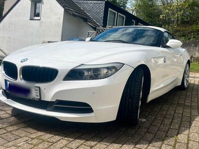 gebraucht BMW Z4 sDrive23i Xenon-Leder-Navi Prof Weiß-Foliert