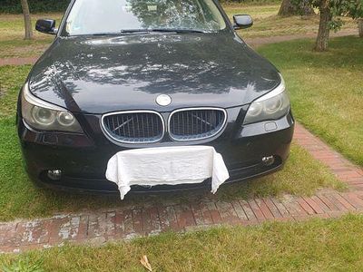 BMW 523