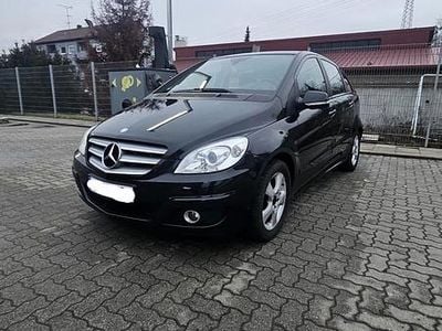 Gebraucht Mercedes B180 109 PS (80 kW) 2009 Schwarz Van / Kleinbus