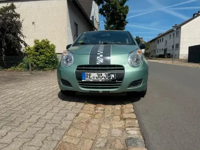 Gebraucht Suzuki Alto Basic 68 PS (50 kW) 2010 Grün Kleinwagen