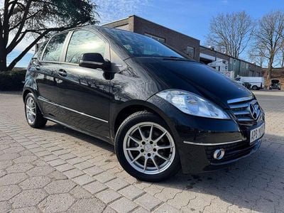 Gebraucht Mercedes A160 82 PS (60 kW) 2012 Schwarz Limousine