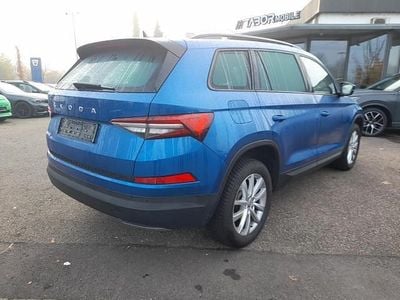 Raceblau metallic raceblau metallic Gebraucht 2022 Skoda Kodiaq Ambition SUV | 30.578 € (Fairer Preis)