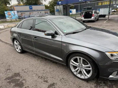 Gebraucht Audi A3 S-Line 116 PS (85 kW) 2019 Grau Limousine