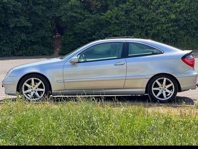 Mercedes C200