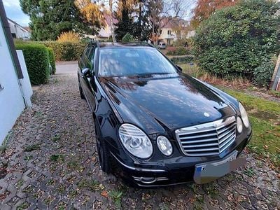 Mercedes E280