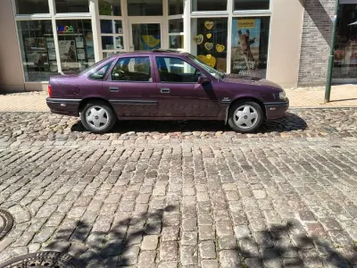Gebraucht Opel Vectra 90 PS (66 kW) 1991 Kleinwagen