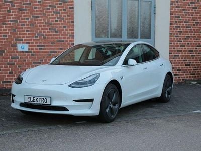 Gebraucht Tesla Model 3 Standard Range 225 kW (306 PS) 2019 Weiß Limousine