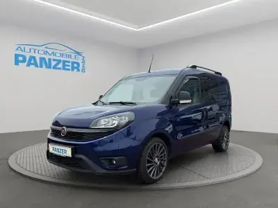 Gebraucht Fiat Doblò 140 PS (102 kW) 2022 Blau Van / Kleinbus