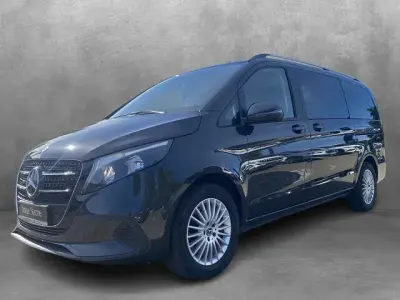Gebraucht Mercedes V220 163 PS (119 kW) 2024 Grau Van / Kleinbus