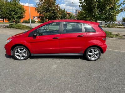 Mercedes B150