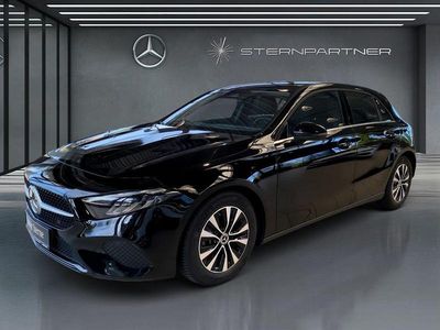 Gebraucht Mercedes A180 116 PS (85 kW) 2024 Schwarz Limousine