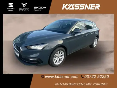 Neu Seat Leon Style 116 PS (85 kW) 2025 Blau Limousine