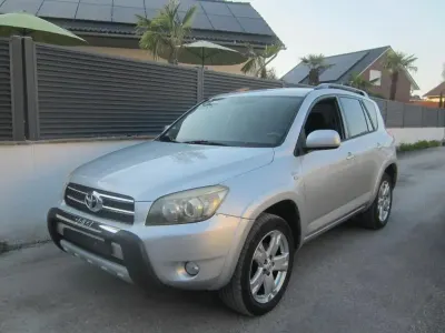 Gebraucht Toyota RAV4 Executive 177 PS (130 kW) 2006 Silber SUV
