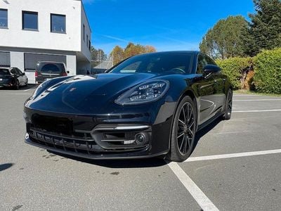 Second-hand Porsche Panamera Platinum Edition 330 CP (242 kW) 2023 Negru Break