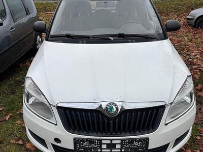 Gebraucht Skoda Roomster 66 PS (48 kW) 2011 Weiß Van / Kleinbus