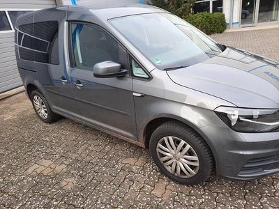 Grau Gebraucht 2017 VW Caddy Trendline Van / Kleinbus | 22.500 € (Etwas zu teuer)