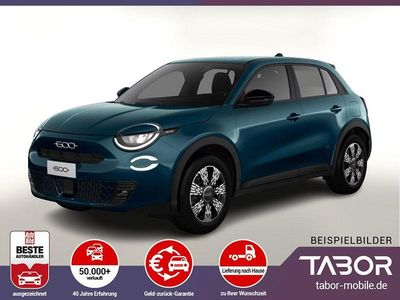Neu Fiat 600 Icon 145 PS (106 kW) 2025 Mare grün metallic SUV