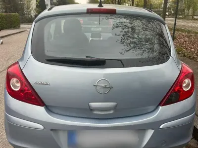 Second-hand Opel Corsa 60 CP (44 kW) 2007 Albastru Hatchback