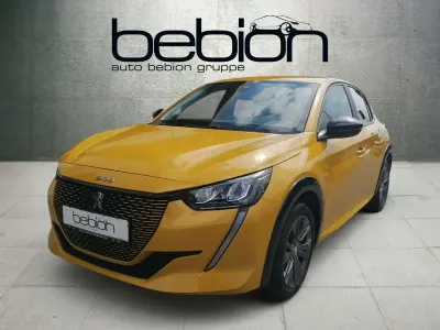 Gebraucht Peugeot e-208 Active 100 kW (136 PS) 2022 Metfa faro gelb Kleinwagen