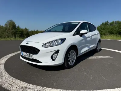 Gebraucht Ford Fiesta Cool & Connect 101 PS (74 kW) 2019 Weiß Kleinwagen