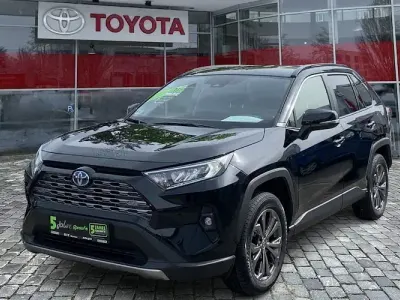 Używany Toyota RAV4 Hybrid 194 KM (142 kW) 2025 Czarny SUV
