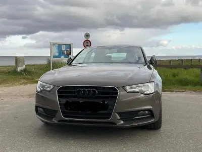Gebraucht Audi A5 Sportback Design 136 PS (100 kW) 2013 Grau Kleinwagen